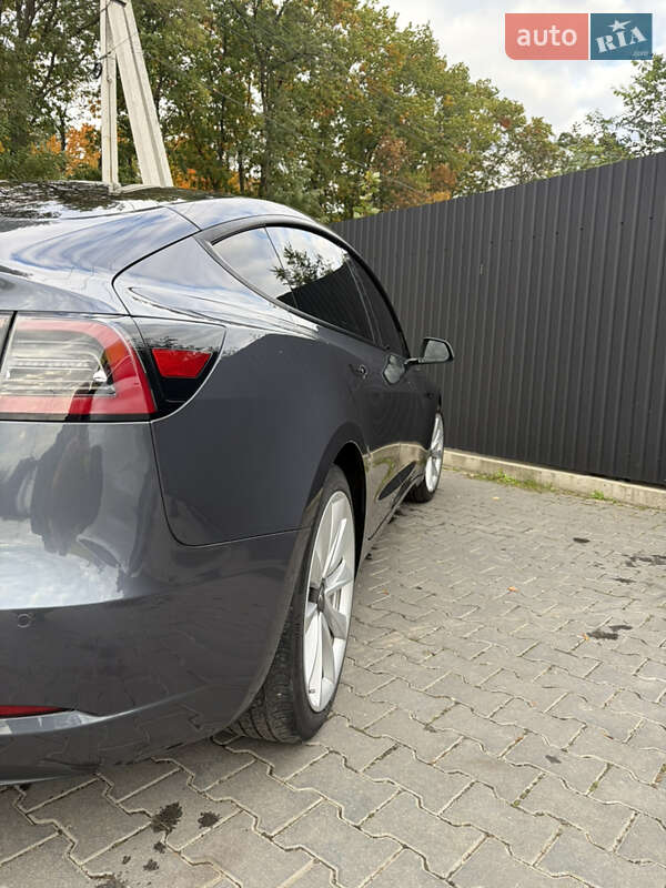 Седан Tesla Model 3 2021 в Львове фото 10 Седан Tesla Model 3 2021 в Львове