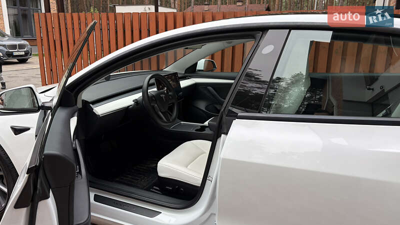 Седан Tesla Model 3 2021 в Киеве фото 6 Седан Tesla Model 3 2021 в Киеве