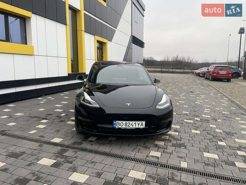 Седан Tesla Model 3 2019 в Тернополе фото 3 Седан Tesla Model 3 2019 в Тернополе