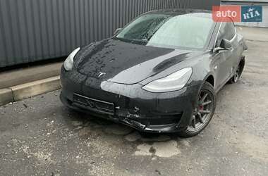Седан Tesla Model 3 2019 в Києві