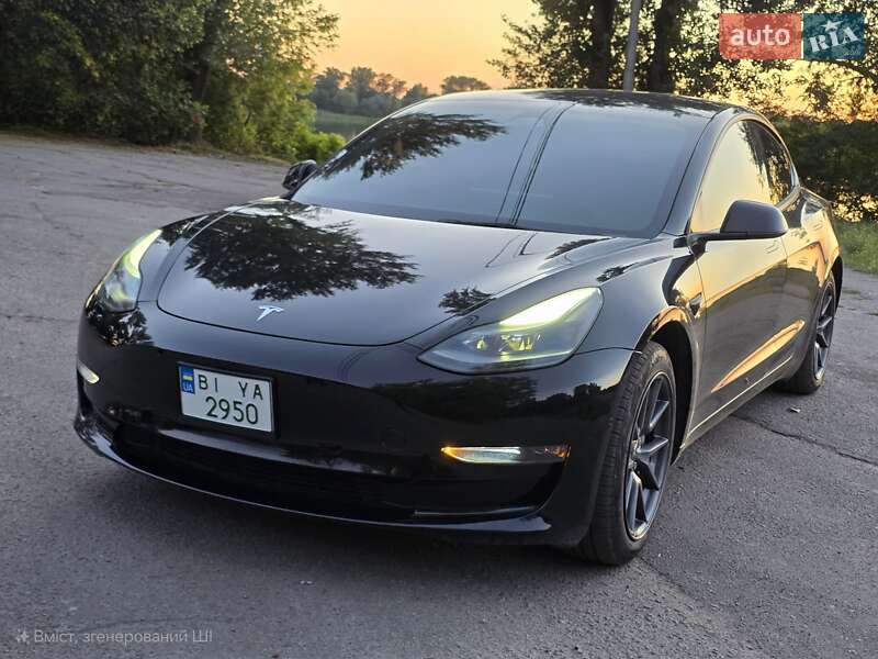 Седан Tesla Model 3 2022 в Кременчуге