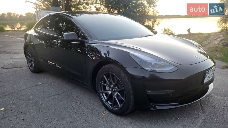 Седан Tesla Model 3 2022 в Киеве фото 16 Седан Tesla Model 3 2022 в Киеве