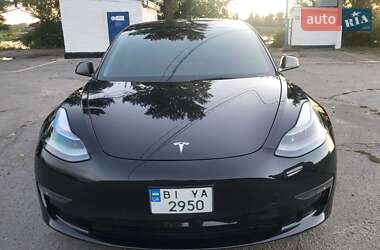 Седан Tesla Model 3 2022 в Кременчуге