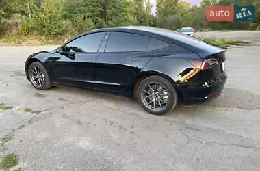 Седан Tesla Model 3 2022 в Кременчуге