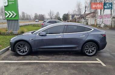 Седан Tesla Model 3 2018 в Ірпені
