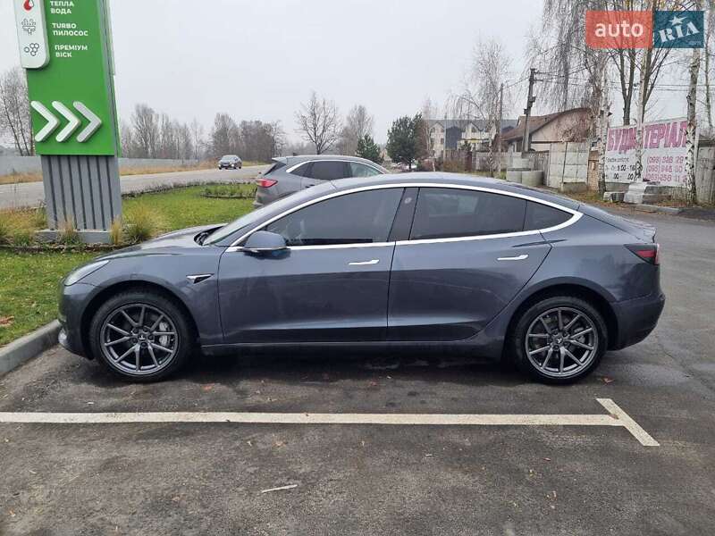 Tesla Model 3 2018 Tesla Model 3 2018