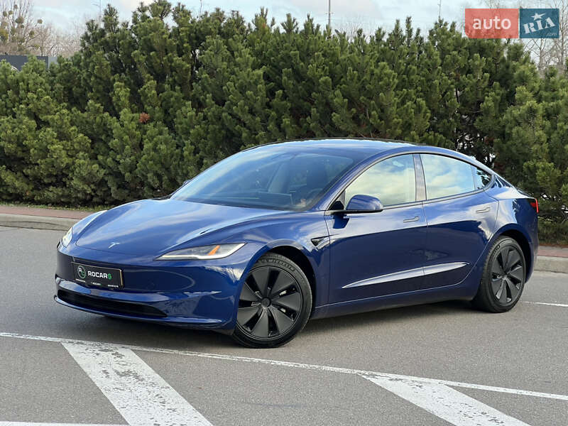 Седан Tesla Model 3 2024 в Киеве