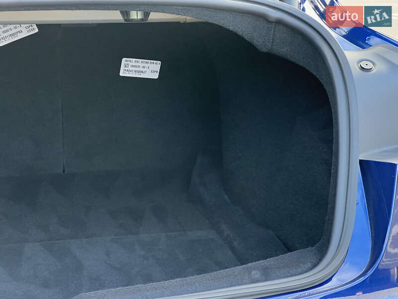 Седан Tesla Model 3 2024 в Киеве