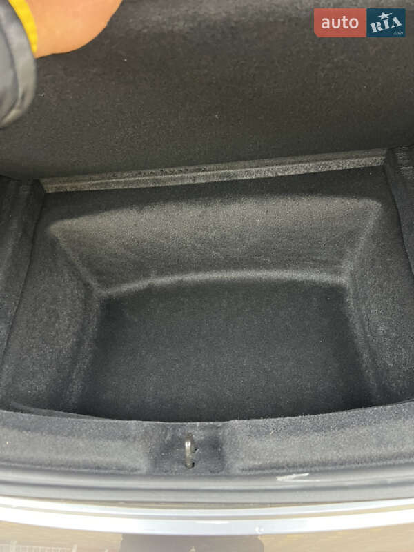 Седан Tesla Model 3 2024 в Тернополе фото 24 Седан Tesla Model 3 2024 в Тернополе