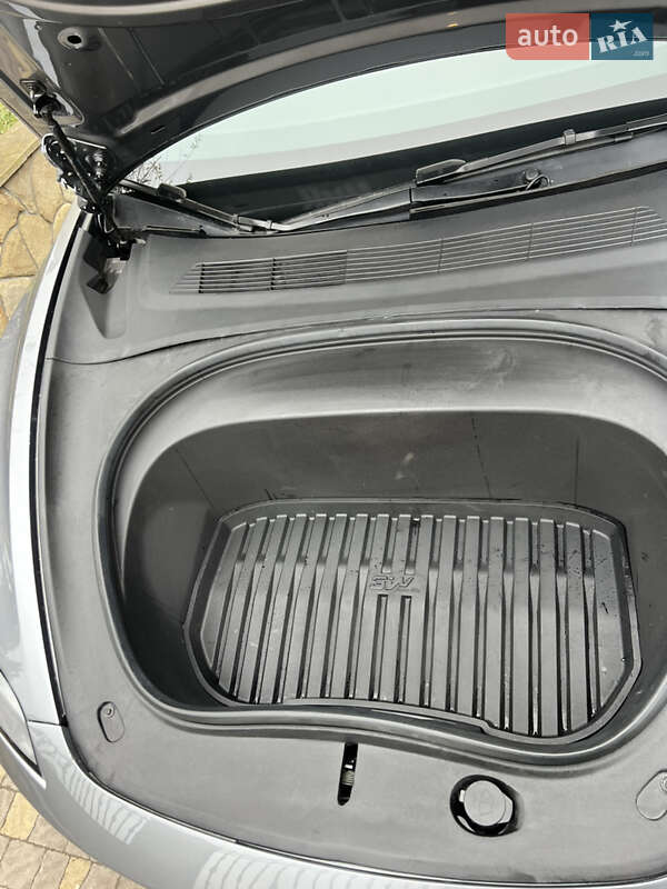 Седан Tesla Model 3 2024 в Тернополе фото 38 Седан Tesla Model 3 2024 в Тернополе