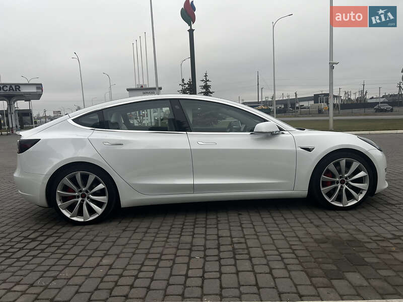 Седан Tesla Model 3 2018 в Львове фото 3 Седан Tesla Model 3 2018 в Львове
