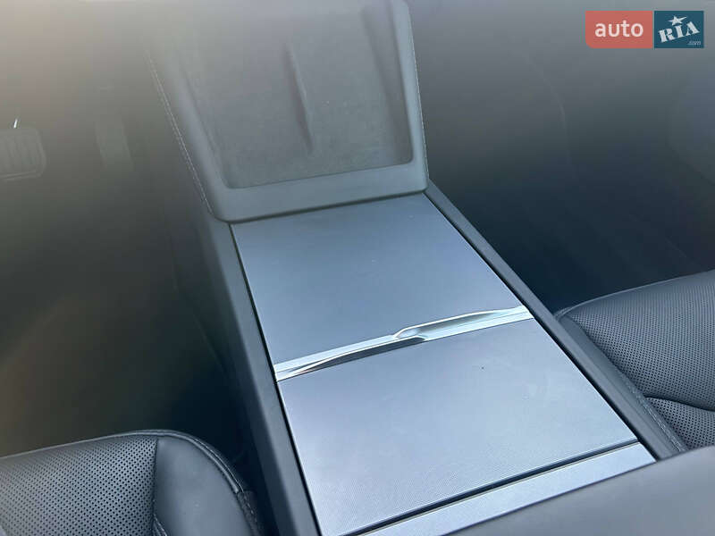Седан Tesla Model 3 2024 в Киеве фото 11 Седан Tesla Model 3 2024 в Киеве