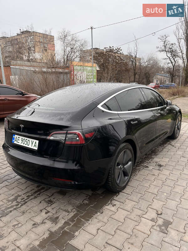 Седан Tesla Model 3 2019 в Кривом Роге