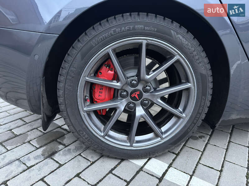Седан Tesla Model 3 2021 в Черкасах фото 20 Седан Tesla Model 3 2021 в Черкасах