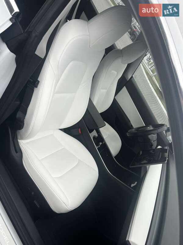 Седан Tesla Model 3 2018 в Львове фото 7 Седан Tesla Model 3 2018 в Львове