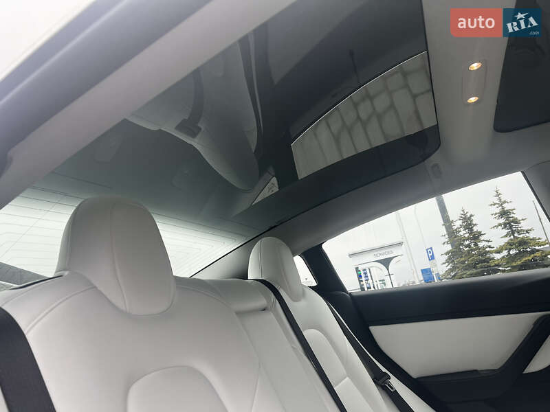 Седан Tesla Model 3 2018 в Львове фото 79 Седан Tesla Model 3 2018 в Львове