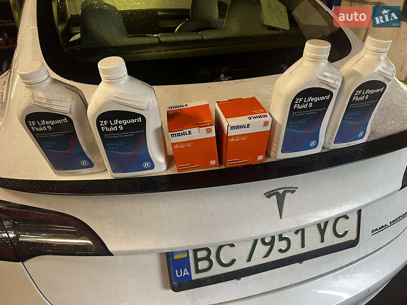 Седан Tesla Model 3 2018 в Львове фото 88 Седан Tesla Model 3 2018 в Львове