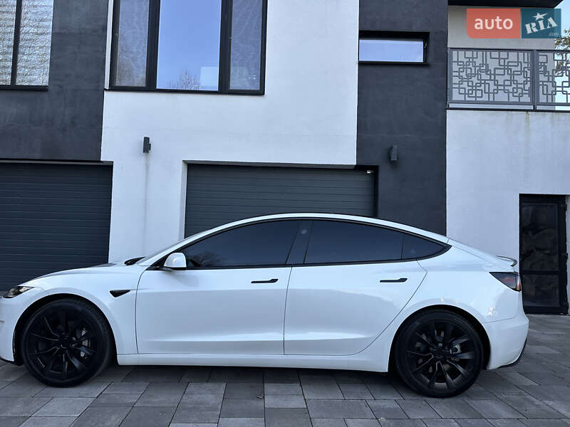 Седан Tesla Model 3 2024 в Киеве фото 15 Седан Tesla Model 3 2024 в Киеве