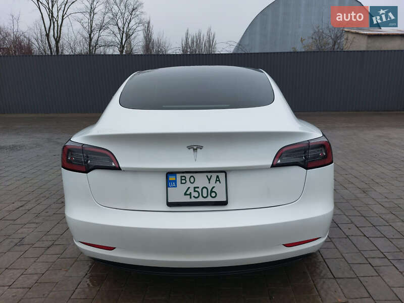 Седан Tesla Model 3 2023 в Тернополе фото 4 Седан Tesla Model 3 2023 в Тернополе