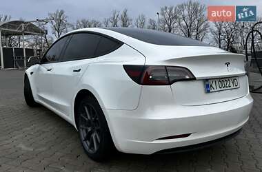 Седан Tesla Model 3 2022 в Кагарлыке