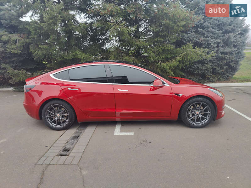 Седан Tesla Model 3 2018 в Одессе фото 10 Седан Tesla Model 3 2018 в Одессе