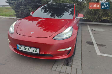 Седан Tesla Model 3 2018 в Одесі