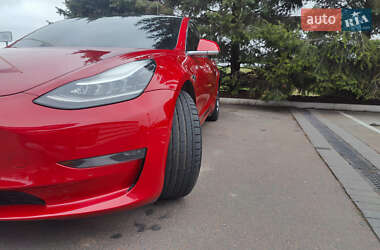 Седан Tesla Model 3 2018 в Одесі