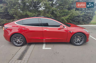 Седан Tesla Model 3 2018 в Одесі