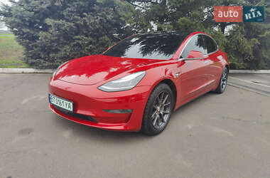 Седан Tesla Model 3 2018 в Одесі