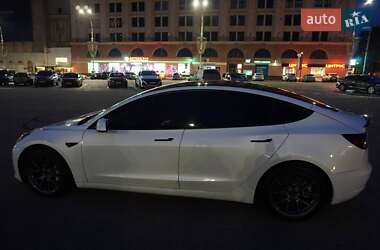 Седан Tesla Model 3 2021 в Харькове