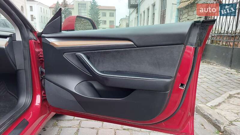 Седан Tesla Model 3 2023 в Каменец-Подольском фото 16 Седан Tesla Model 3 2023 в Каменец-Подольском
