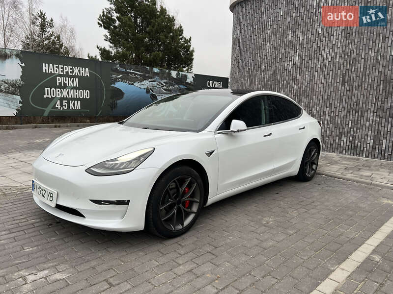 Седан Tesla Model 3 2019 в Киеве фото 5 Седан Tesla Model 3 2019 в Киеве