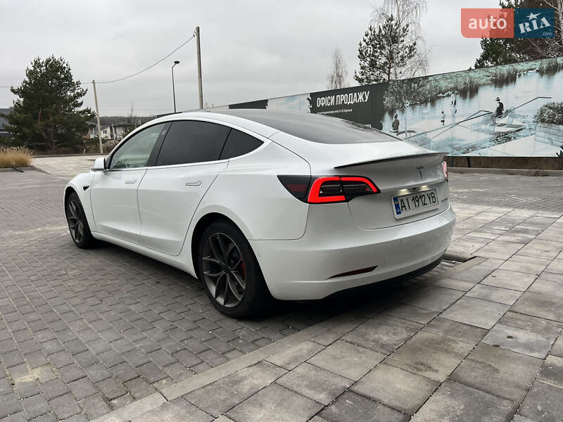 Седан Tesla Model 3 2019 в Киеве фото 8 Седан Tesla Model 3 2019 в Киеве