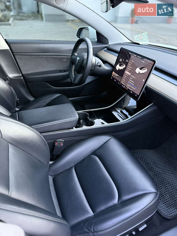 Седан Tesla Model 3 2020 в Запоріжжі фото 9 Седан Tesla Model 3 2020 в Запоріжжі