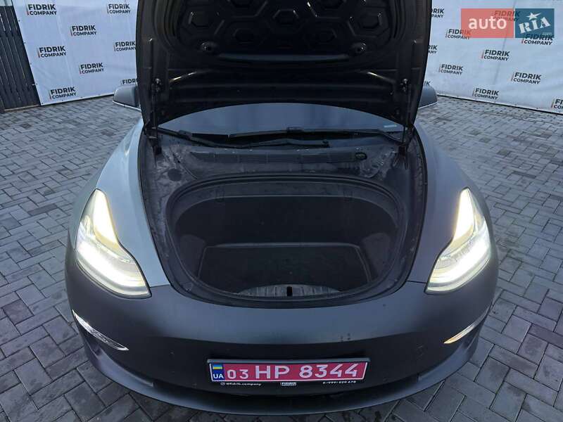 Седан Tesla Model 3 2018 в Луцке фото 9 Седан Tesla Model 3 2018 в Луцке