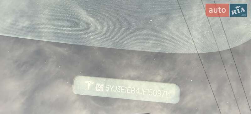 Седан Tesla Model 3 2019 в Дрогобичі