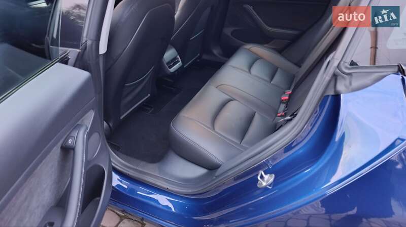 Седан Tesla Model 3 2022 в Луцке фото 12 Седан Tesla Model 3 2022 в Луцке