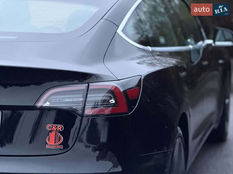 Седан Tesla Model 3 2019 в Тернополе фото 44 Седан Tesla Model 3 2019 в Тернополе