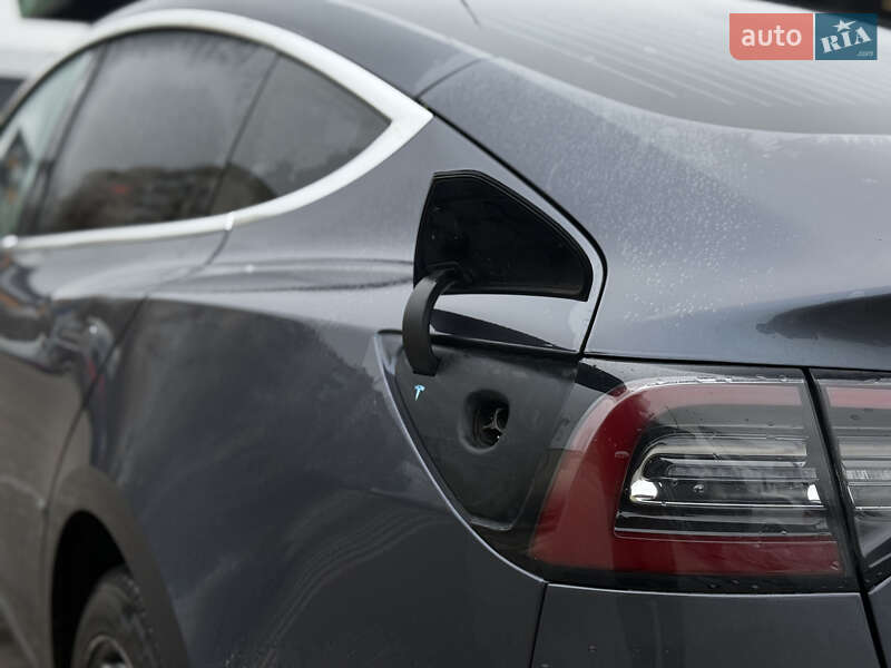 Седан Tesla Model 3 2019 в Киеве фото 9 Седан Tesla Model 3 2019 в Киеве