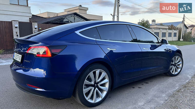 Седан Tesla Model 3 2019 в Киеве фото 9 Седан Tesla Model 3 2019 в Киеве