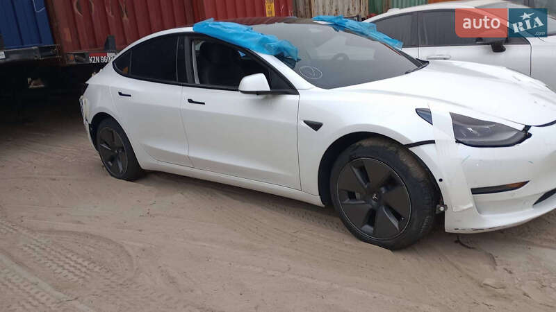 Седан Tesla Model 3 2021 в Луцке фото 19 Седан Tesla Model 3 2021 в Луцке