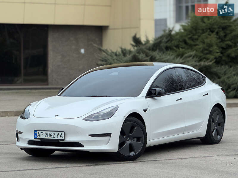 Седан Tesla Model 3 2022 в Запоріжжі