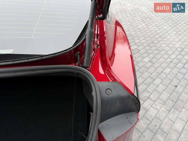 Седан Tesla Model 3 2024 в Виннице