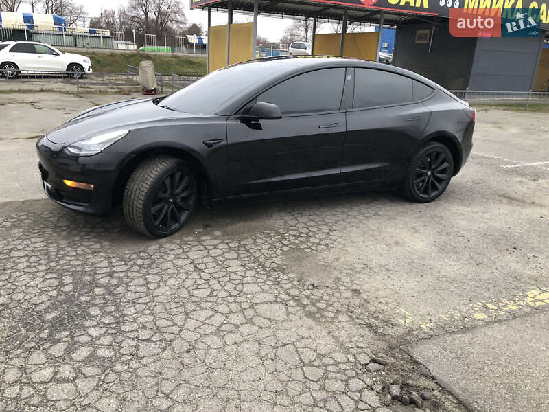Седан Tesla Model 3 2019 в Харькове