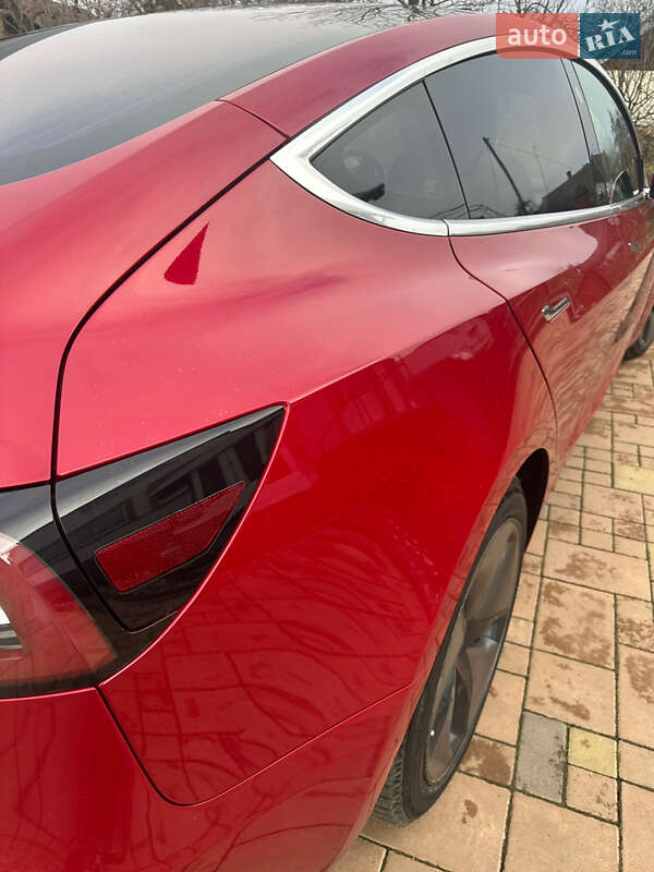 Седан Tesla Model 3 2018 в Львове фото 10 Седан Tesla Model 3 2018 в Львове