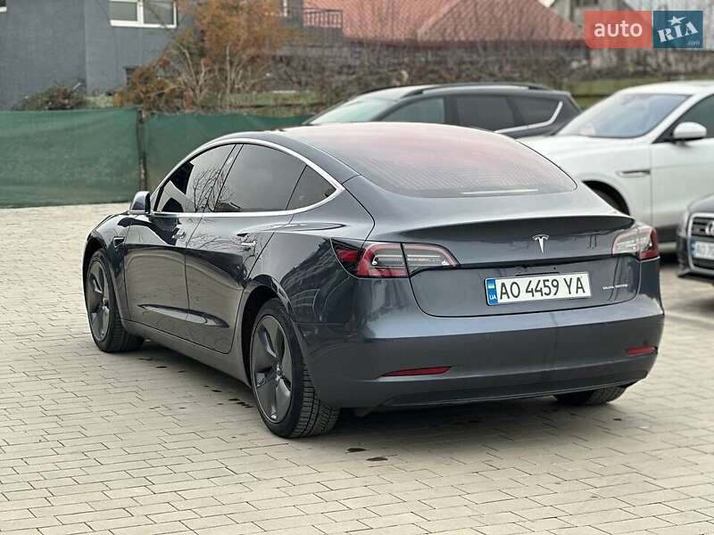 Tesla Model 3 2018