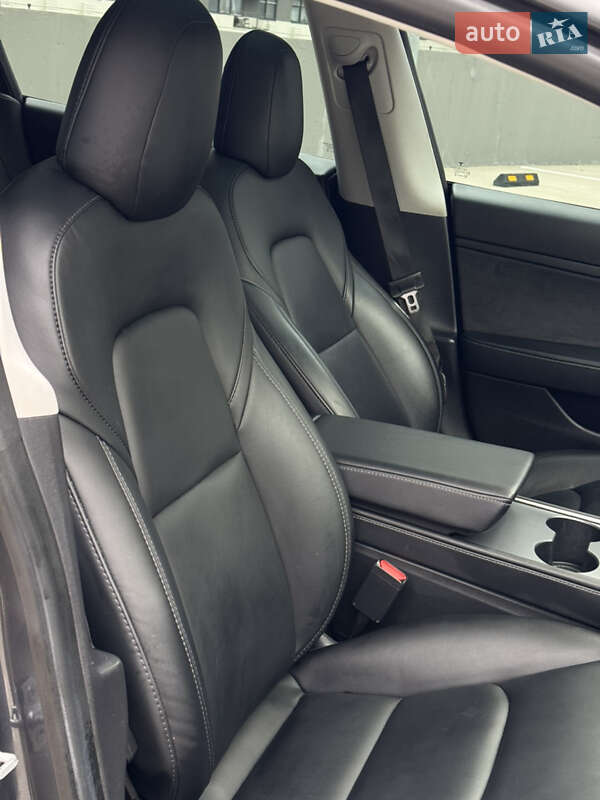 Седан Tesla Model 3 2020 в Киеве фото 29 Седан Tesla Model 3 2020 в Киеве