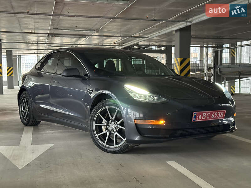 Седан Tesla Model 3 2020 в Киеве фото 49 Седан Tesla Model 3 2020 в Киеве