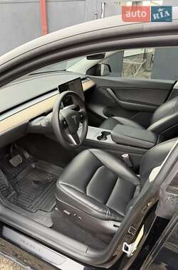 Седан Tesla Model 3 2021 в Днепре
