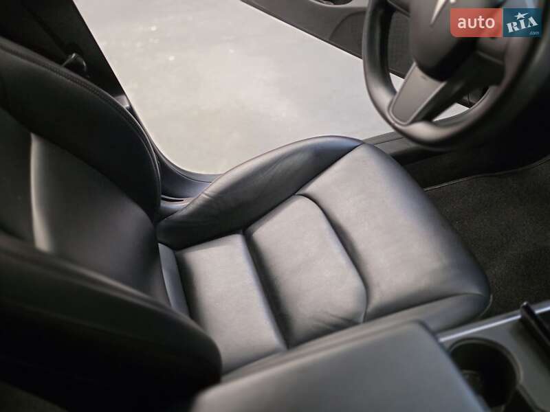 Седан Tesla Model 3 2018 в Львове фото 14 Седан Tesla Model 3 2018 в Львове